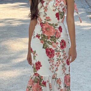 FLORAL DRESS -petite friendly XS